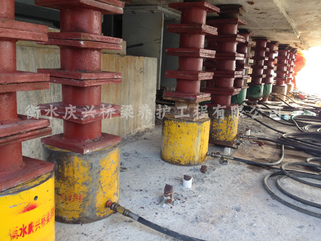 �������\�������d��ʩ��